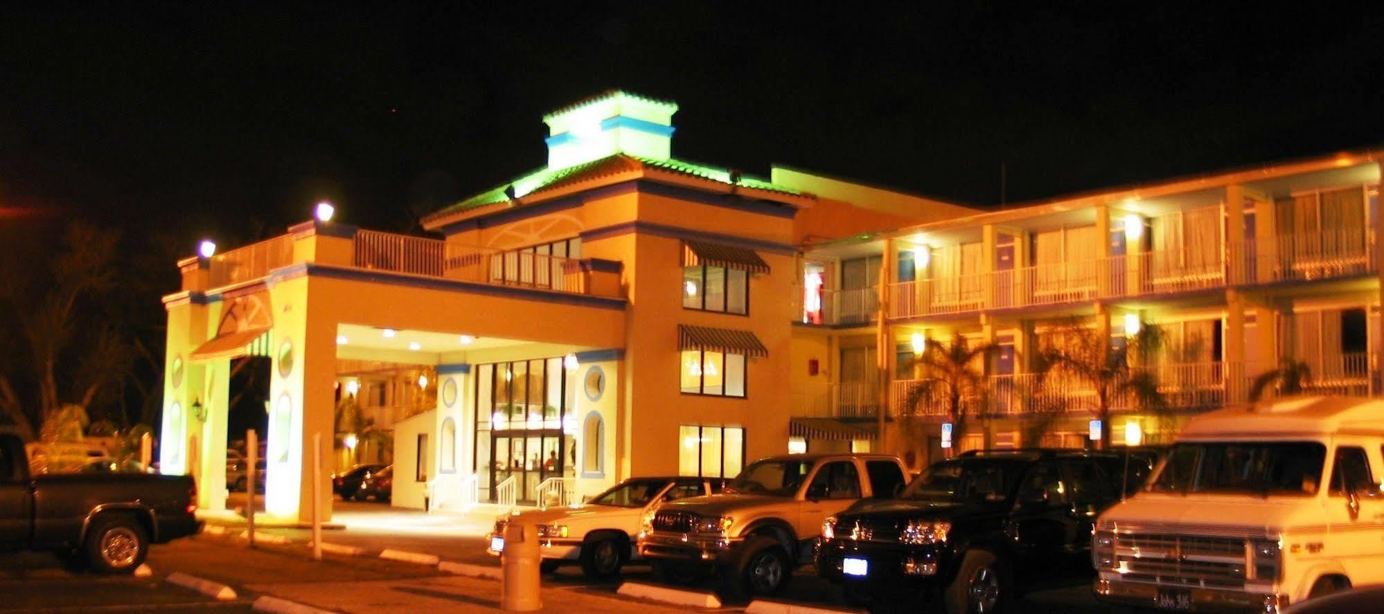 Howard Johnson By Wyndham Tropical Palms Kissimmee Kültér fotó
